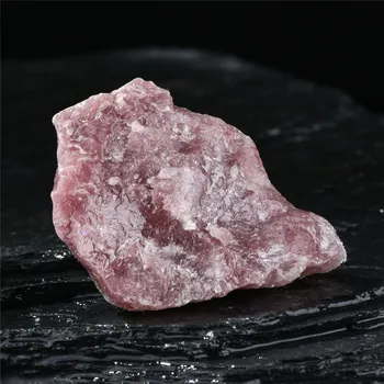 1PC Crvena Aventurin Prirodni Kristali Kvarca Mineralni Roze Kvarc je Neobrađeni Kamen Za Prikupljanje Energije Za Proricanje Home Dekor Visoke Kvalitete
