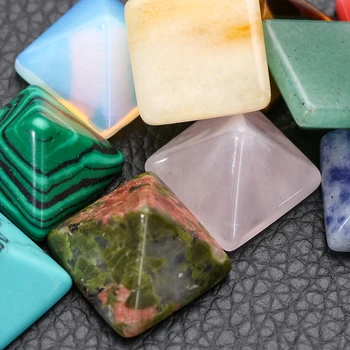 Mini-Prirodni Kamen Ozdravljenja Kamena Piramida Dragulj Quartz Crystal Zeleni Aventurin Čakra Malahit Plavog pješčenjaka Mini-Ornament
