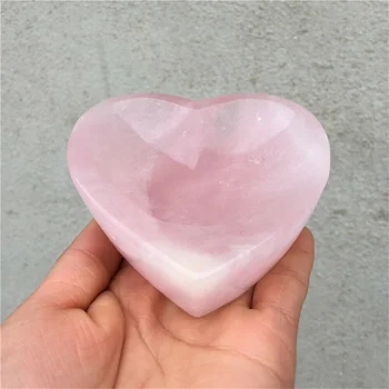 Pepeljara od prirodnih ružičasti kvarc+s хрустальной ručno rezbareni u obliku srca.